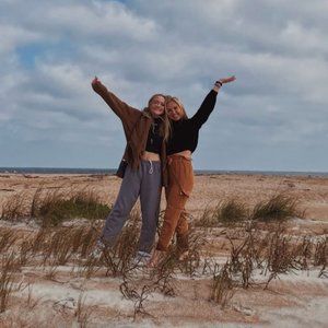 Meet your Posher, Sara